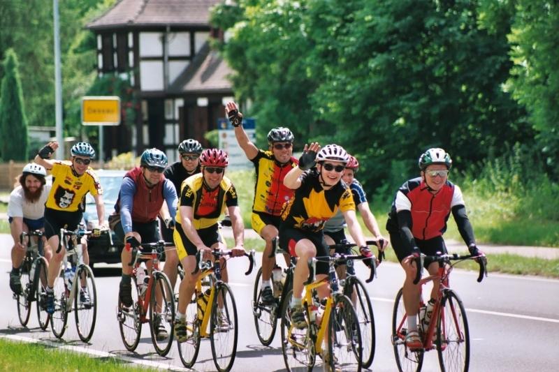 6-13 Dessau Gruppe5.jpg