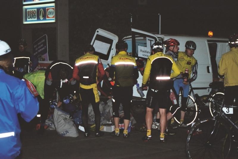 7-00 Neubrandenburg Esso Gruppe2.jpg