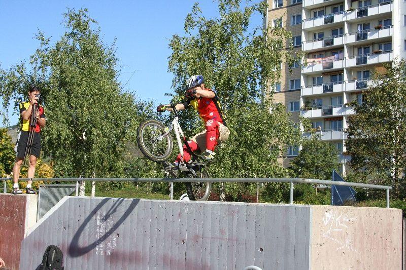 061008 154024 003 Trialtour.jpg