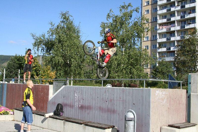 061008 154024 007 Trialtour.jpg