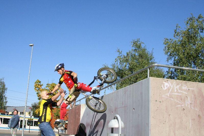 061008 154024 014 Trialtour.jpg