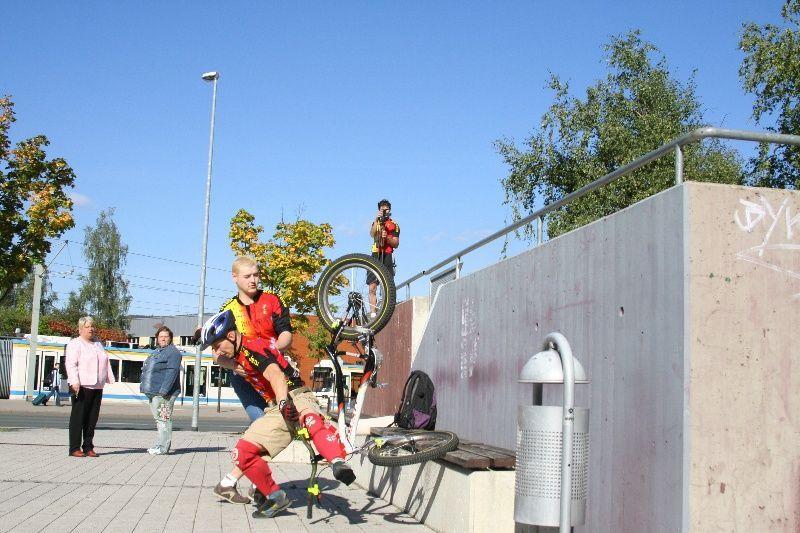 061008 154024 015 Trialtour.jpg