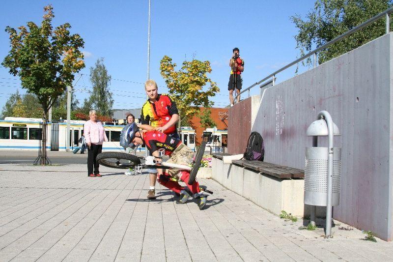 061008 154024 016 Trialtour.jpg