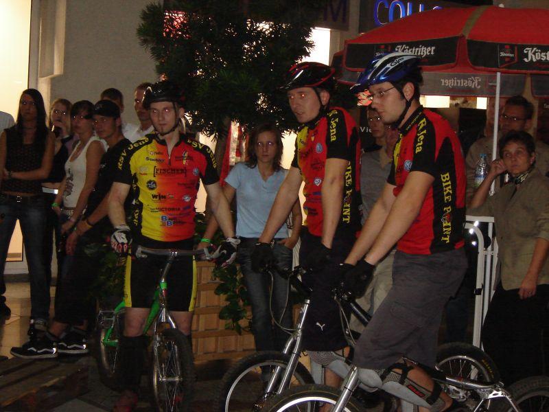 061028 200852 120 trialshow.JPG