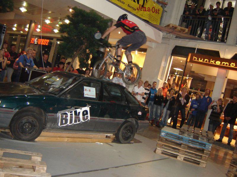 061028 201545 160 trialshow.JPG