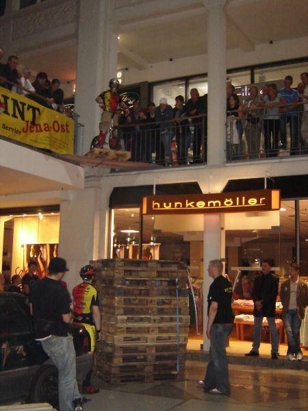 061028 202901 240 trialshow.jpg